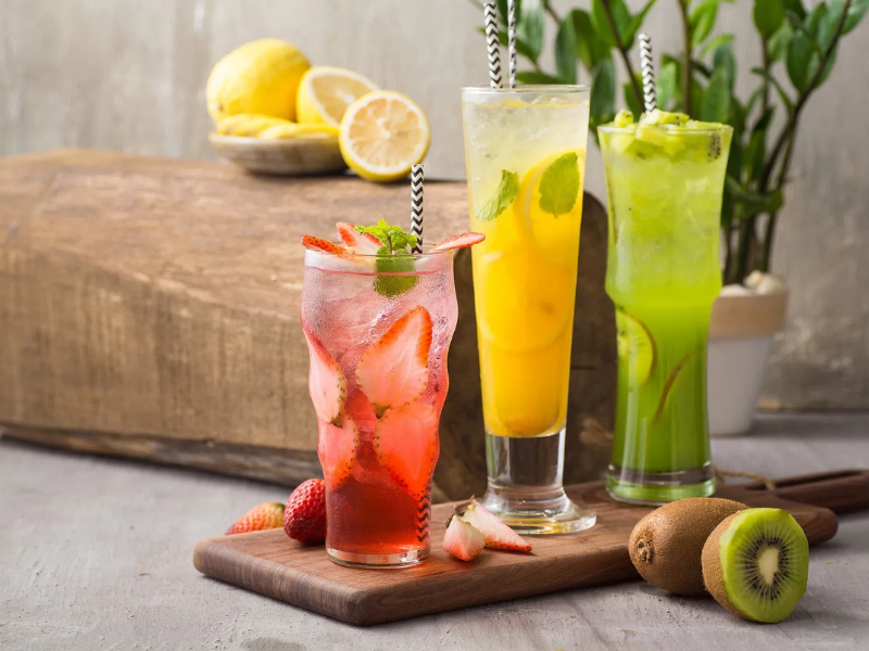 Trà trái cây là thức uống hấp dẫn cho ngày hè